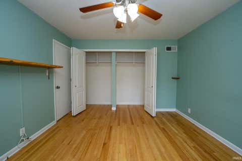 Tiny photo for 200 Royal Avenue, Evansville, IN 47715 (MLS # 202630837)
