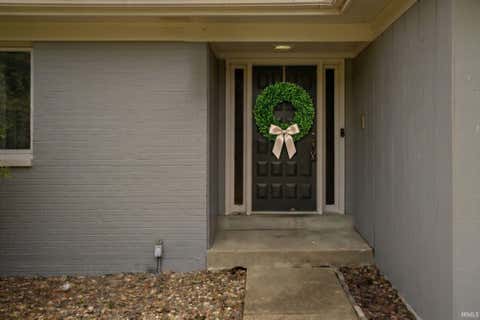 Tiny photo for 200 Royal Avenue, Evansville, IN 47715 (MLS # 202630837)