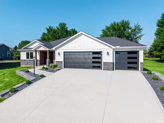 4085 E OLDFIELD DR, LEESBURG, IN 46538 - Image 77c738b654c7e680051298a05bae4e23/373329147