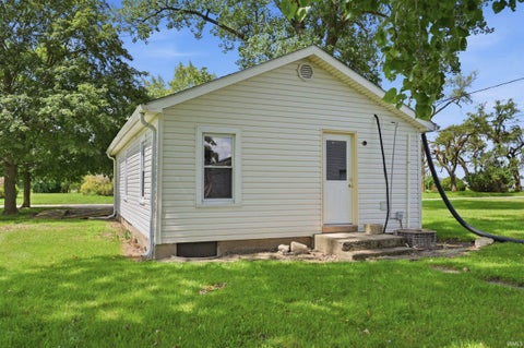 Tiny photo for 1608 N Cherry Street, Hartford City, IN 47348 (MLS # 202635530)