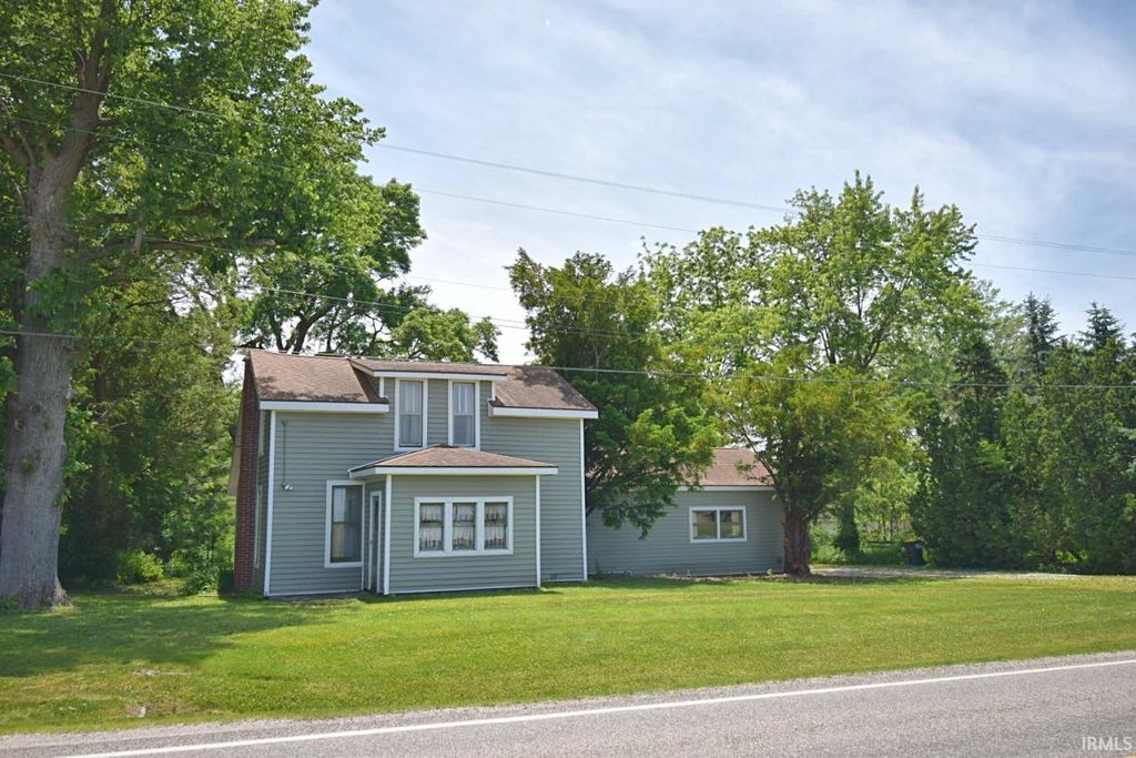 Photo of 518 W State Rd. 18 Road, Fowler, IN 47944 (MLS # 202620274)