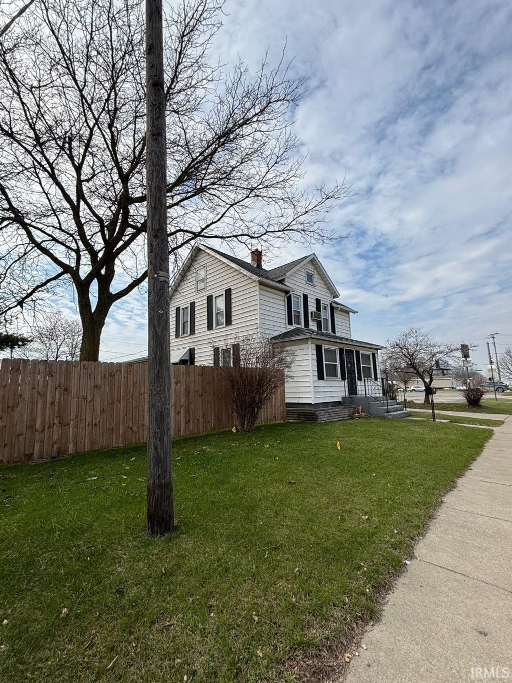 Photo of 2025 Lusher Avenue, Elkhart, IN 46517 (MLS # 202613512)