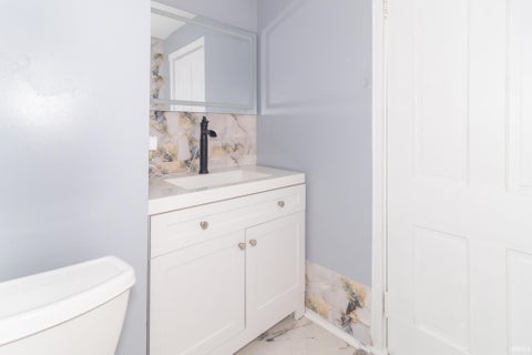 Tiny photo for 1208 N Elm Street, Muncie, IN 47303 (MLS # 202633906)
