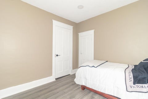 Tiny photo for 1208 N Elm Street, Muncie, IN 47303 (MLS # 202633906)