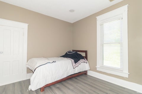 Tiny photo for 1208 N Elm Street, Muncie, IN 47303 (MLS # 202633906)