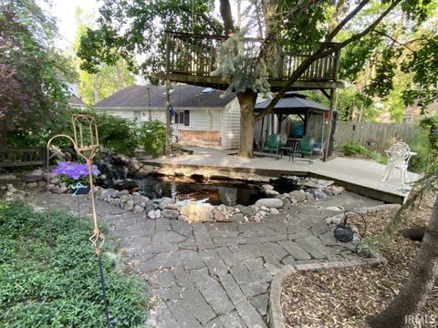 Tiny photo for 2515 Main Street, Lafayette, IN 47904 (MLS # 202606104)