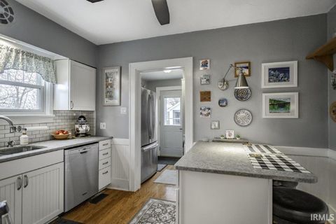 Tiny photo for 2515 Main Street, Lafayette, IN 47904 (MLS # 202606104)