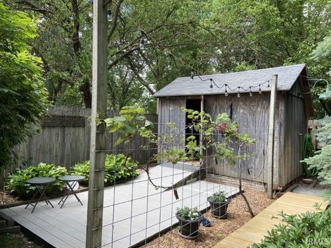 Tiny photo for 2515 Main Street, Lafayette, IN 47904 (MLS # 202606104)