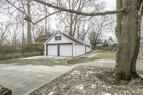 Tiny photo for 2515 Main Street, Lafayette, IN 47904 (MLS # 202606104)