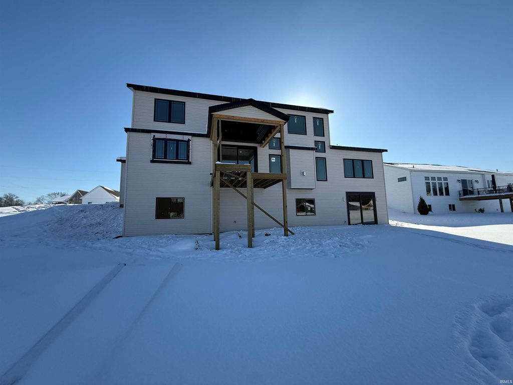 Photo of 11115 Calle Jules NBV 311 Court, Osceola, IN 46561 (MLS # 202604344)