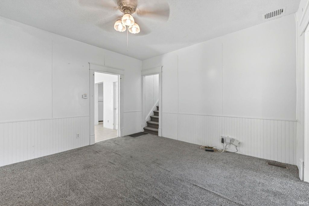 Photo of 619 5th Street, Fort Wayne, IN 46808 (MLS # 202536899)
