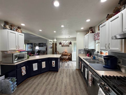 Tiny photo for 11360 S 1000 E Road, Galveston, IN 46932 (MLS # 202638919)
