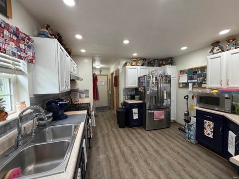 Tiny photo for 11360 S 1000 E Road, Galveston, IN 46932 (MLS # 202638919)