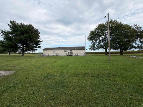 Tiny photo for 11360 S 1000 E Road, Galveston, IN 46932 (MLS # 202638919)