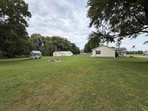 Tiny photo for 11360 S 1000 E Road, Galveston, IN 46932 (MLS # 202638919)