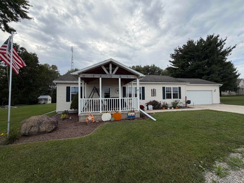 Photo of 11360 S 1000 E Road, Galveston, IN 46932 (MLS # 202638919)