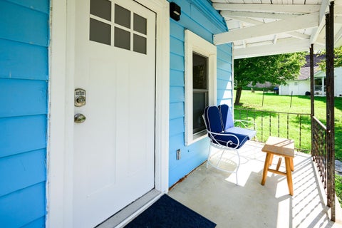 Photo of 804 W 7th Street, Bloomington, IN 47404 (MLS # 202634743)