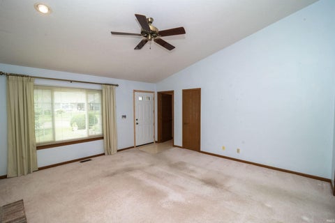 Tiny photo for 827 Sussex Court, Lafayette, IN 47909 (MLS # 202639241)