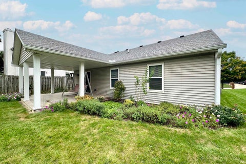 Tiny photo for 827 Sussex Court, Lafayette, IN 47909 (MLS # 202639241)