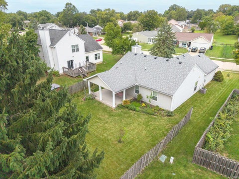 Tiny photo for 827 Sussex Court, Lafayette, IN 47909 (MLS # 202639241)