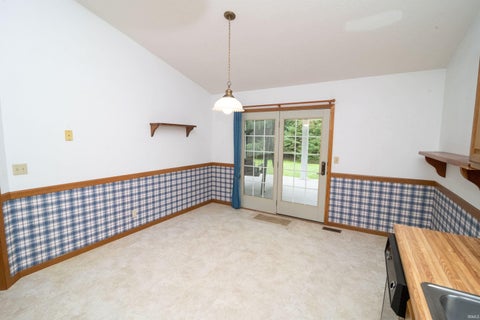 Tiny photo for 827 Sussex Court, Lafayette, IN 47909 (MLS # 202639241)