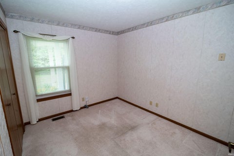 Tiny photo for 827 Sussex Court, Lafayette, IN 47909 (MLS # 202639241)