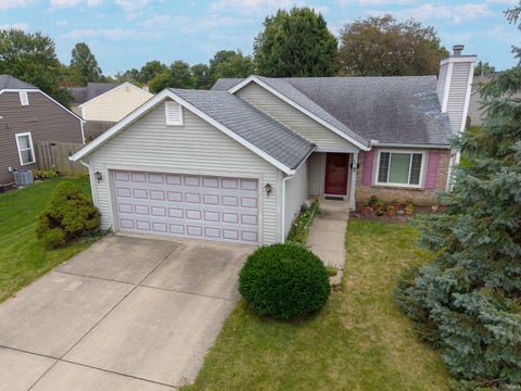 Photo of 827 Sussex Court, Lafayette, IN 47909 (MLS # 202639241)