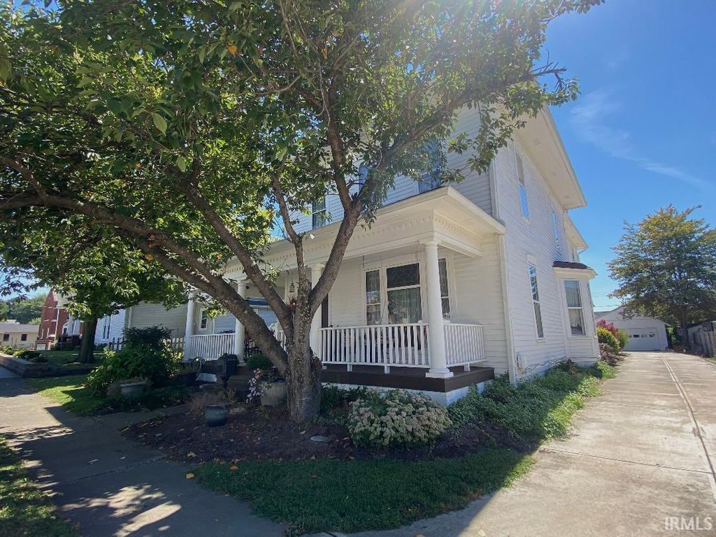 Photo of 21 W Mechanic Street, Bloomfield, IN 47424 (MLS # 202611822)