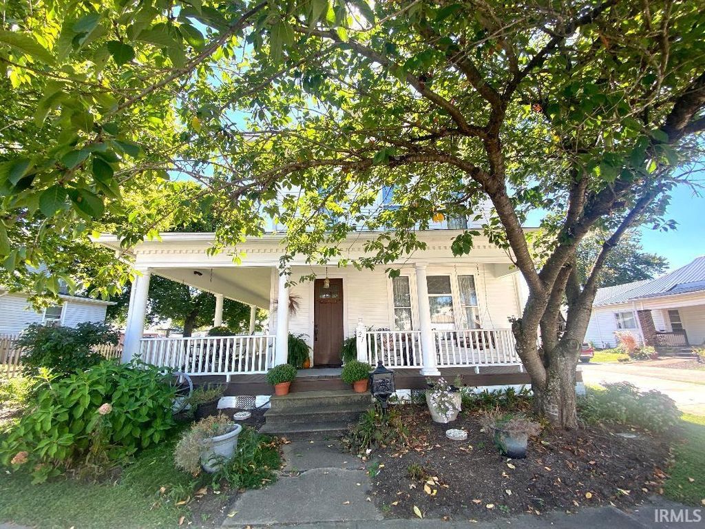 Photo of 21 W Mechanic Street, Bloomfield, IN 47424 (MLS # 202611822)