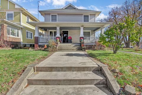 Photo of 220 S McCann Street, Kokomo, IN 46901 (MLS # 202619251)