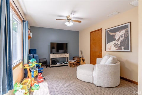 Tiny photo for 4199 Courtland Drive, Newburgh, IN 47630 (MLS # 202637982)