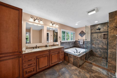 Tiny photo for 51530 Clubhouse Drive, South Bend, IN 46628 (MLS # 202635107)