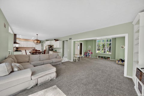 Tiny photo for 51530 Clubhouse Drive, South Bend, IN 46628 (MLS # 202635107)
