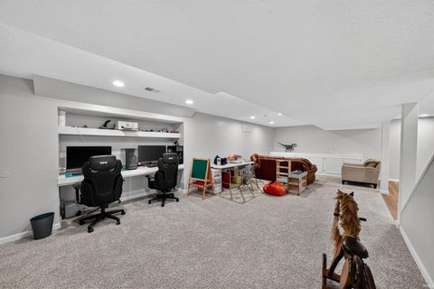 Tiny photo for 51530 Clubhouse Drive, South Bend, IN 46628 (MLS # 202635107)