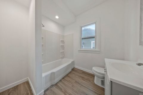 Tiny photo for 3209 Mount Vernon Avenue, Evansville, IN 47712 (MLS # 202603891)