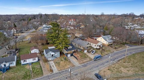 Tiny photo for 3209 Mount Vernon Avenue, Evansville, IN 47712 (MLS # 202603891)