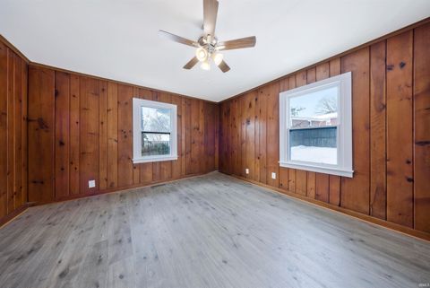 Tiny photo for 3209 Mount Vernon Avenue, Evansville, IN 47712 (MLS # 202603891)