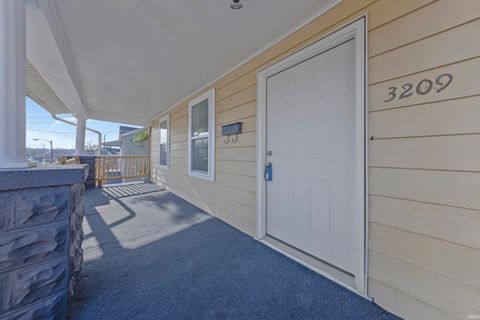 Tiny photo for 3209 Mount Vernon Avenue, Evansville, IN 47712 (MLS # 202603891)