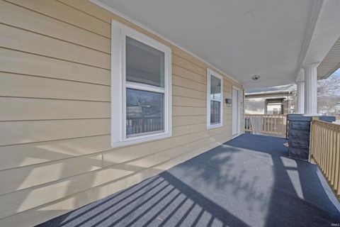 Tiny photo for 3209 Mount Vernon Avenue, Evansville, IN 47712 (MLS # 202603891)