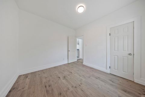 Tiny photo for 3209 Mount Vernon Avenue, Evansville, IN 47712 (MLS # 202603891)