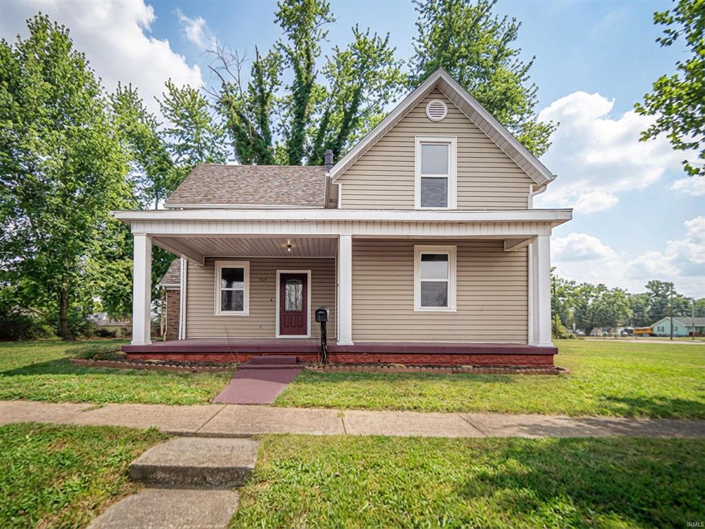 Photo of 914 W Fifth Street, Mount Vernon, IN 47620 (MLS # 202600239)
