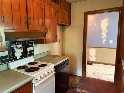 Tiny photo for 11985 State Highway 243 Road, Cloverdale, IN 46120 (MLS # 202634331)