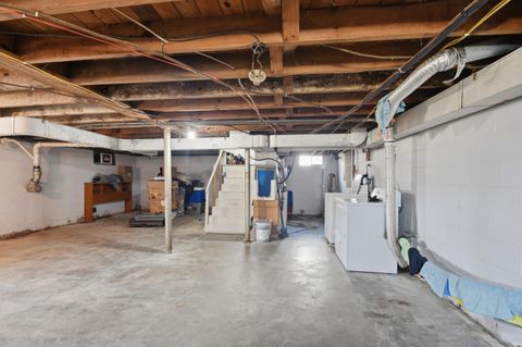 Tiny photo for 615 E McClurg Street, Frankfort, IN 46041 (MLS # 202609347)