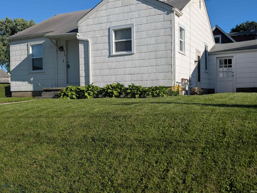 Photo of 615 E McClurg Street, Frankfort, IN 46041 (MLS # 202609347)
