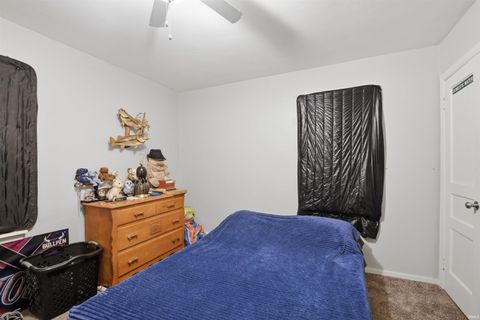 Tiny photo for 615 E McClurg Street, Frankfort, IN 46041 (MLS # 202609347)