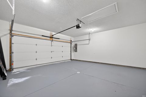 Tiny photo for 1209 S Hearthstone Court, Bloomington, IN 47401 (MLS # 202612311)