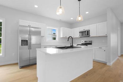 Tiny photo for 608 E Emerson Street, Princeton, IN 47670 (MLS # 202611274)