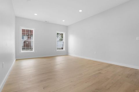 Tiny photo for 608 E Emerson Street, Princeton, IN 47670 (MLS # 202611274)