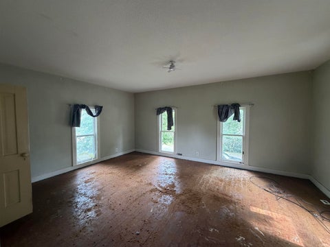 Tiny photo for 403 S walnut Street, Burket, IN 46508 (MLS # 202638694)