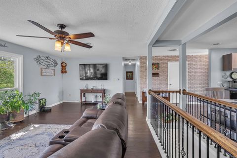 Tiny photo for 8395 N Kiger Drive, Monticello, IN 47960 (MLS # 202617463)
